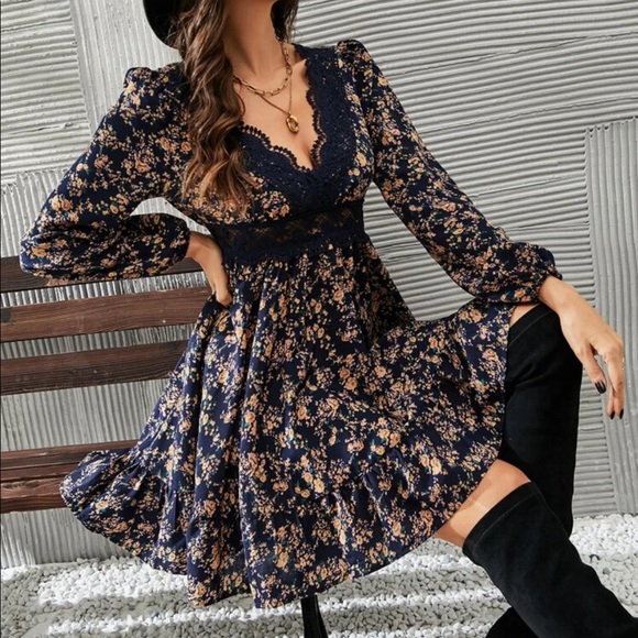 Boho floral print lace insert dress - Picture 3 of 6